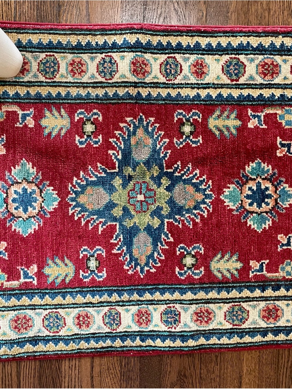 Authentic Persian Handmade Small Rug Wool Craftsmanship with Fringe 2x3 Ft